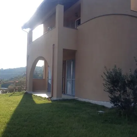 I Castellari Alloggio per agriturismo *